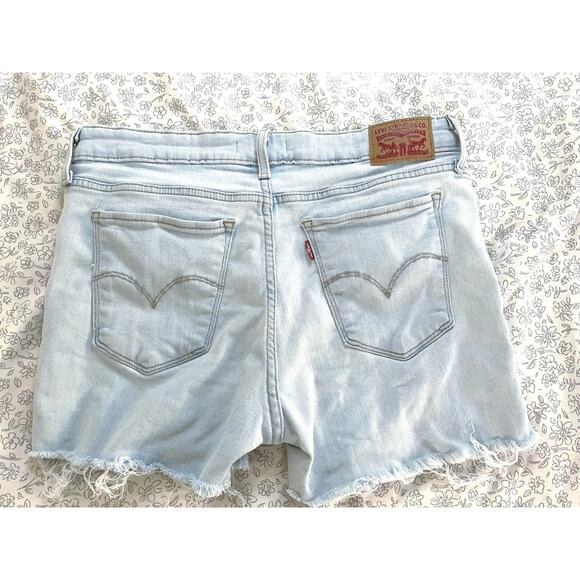 Levi’s 711 Skinny Cutoff Denim Shorts Women’s 29 Light Wash - Picture 2 of 8